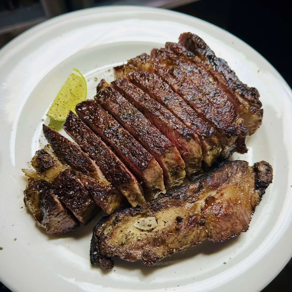 带骨眼肉